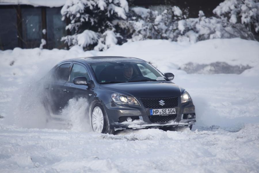 Suzuki Kizashi Sport 4x4 2011 года  (фото 20 из 22)
